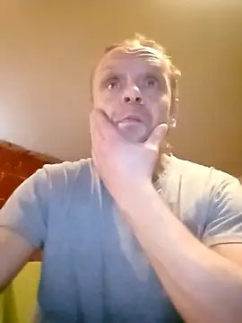 Snapshot of Kuba_Gd chatting on November 26, 2025, 7:59 pm Kuba Gd online show from November 26, 2025, 7:59 pm