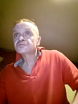 Snapshot of Kuba_Gd chatting on December 18, 2025, 2:17 am Kuba Gd online show from December 18, 2025, 2:17 am