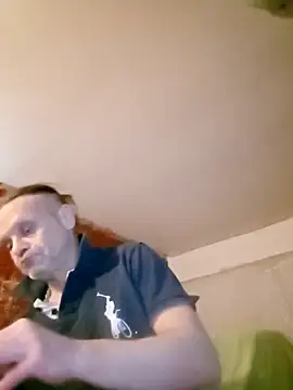 Snapshot of Kuba_Gd chatting on December 22, 2025, 10:51 pm Kuba Gd online show from December 22, 2025, 10:51 pm