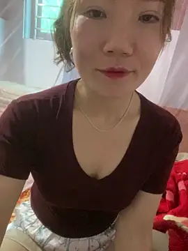 Pyy07 online show from November 11, 2025, 7:19 am