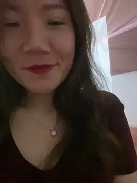 Pyy07 online show from December 4, 2025, 1:09 pm