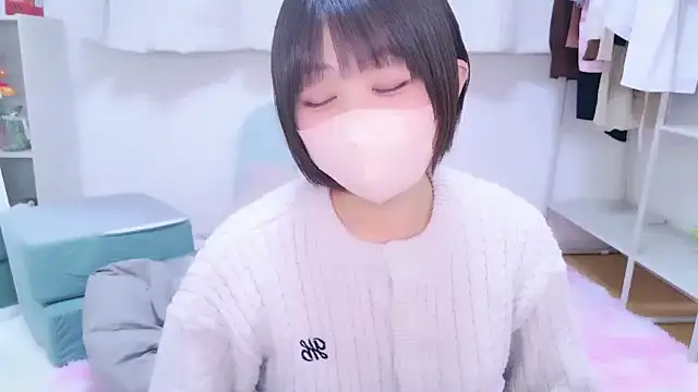 Hinata Sun online show from February 5, 2026, 9:52 pm