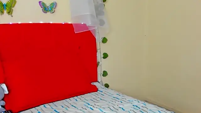 camila collins7 online show from September 23, 2025, 1:14 pm