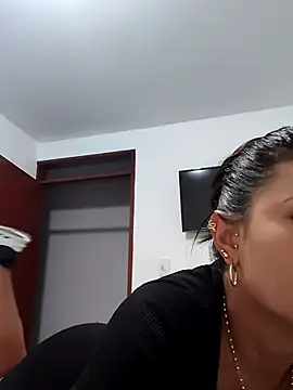 mia mancinii online show from July 7, 2026, 1:30 am