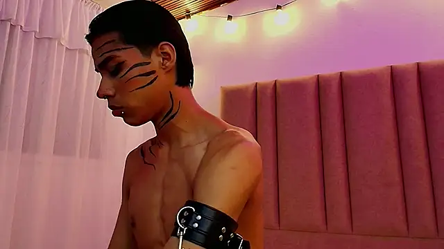 Snapshot of camilo_nom chatting on October 18, 2025, 4:26 am camilo nom online show from October 18, 2025, 4:26 am
