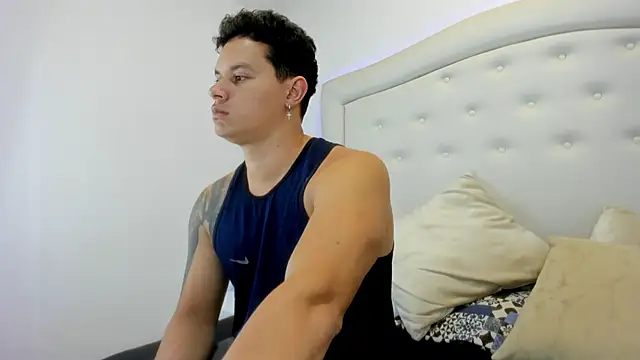 Snapshot of EclipseandFlame chatting on September 23, 2025, 2:20 pm EclipseandFlame online show from September 23, 2025, 2:20 pm