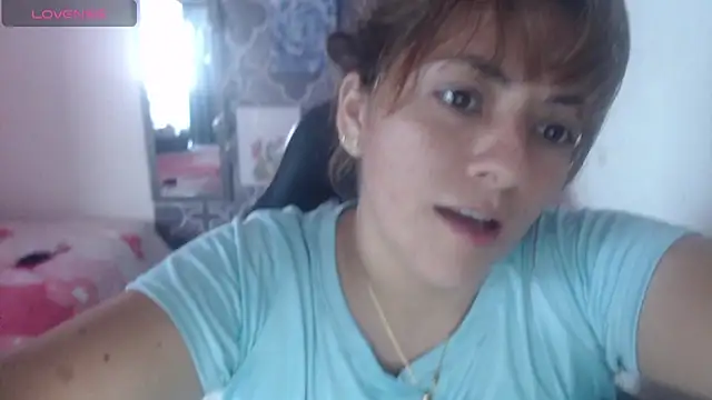 Snapshot of karamirror_ chatting on October 22, 2025, 6:51 pm karamirror online show from October 22, 2025, 6:51 pm