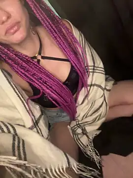 hottcouple00 online show from October 17, 2025, 12:36 am