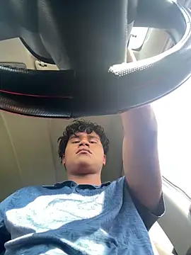 VRGUD0N19cm online show from April 3, 2026, 9:13 pm