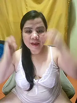 hotlyn45 online show from October 16, 2025, 11:55 am