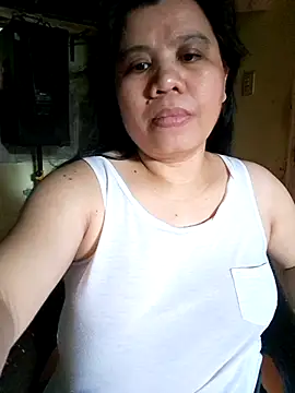 Snapshot of hotlyn45 chatting on July 25, 2026, 8:12 am hotlyn45 online show from July 25, 2026, 8:12 am