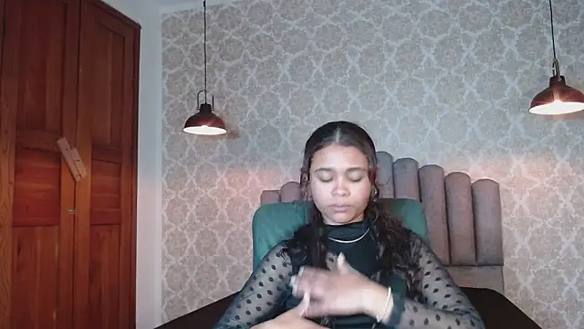 Kristall 06 online show from October 3, 2025, 2:41 am