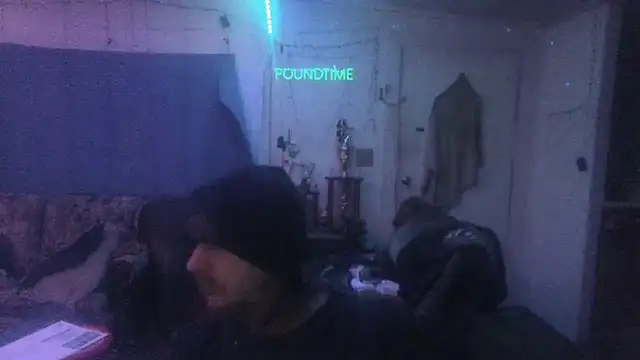 Poundtown1226 online show from January 10, 2026, 11:42 pm