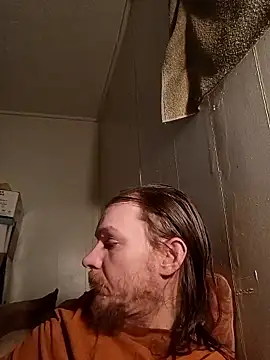 Snapshot of Poundtown1226 chatting on February 11, 2026, 10:42 am Poundtown1226 online show from February 11, 2026, 10:42 am