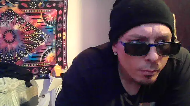 Eyelisss online show from November 30, 2025, 9:02 am