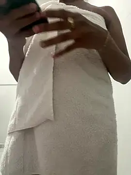 Katianesantos online show from January 10, 2026, 8:54 pm