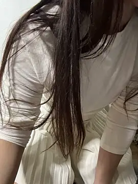 susu baby online show from November 4, 2025, 6:18 pm