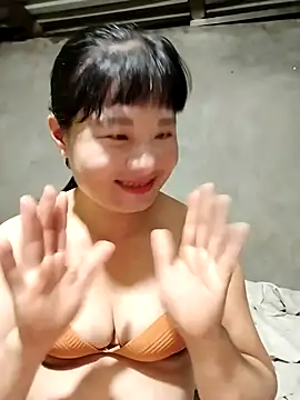 Snapshot of kute-00 chatting on September 18, 2025, 5:04 pm kute-00 online show from September 18, 2025, 5:04 pm