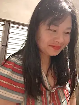 kute-00 online show from November 23, 2025, 3:23 pm