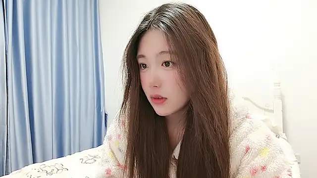 Luna 868 online show from November 26, 2025, 4:52 pm