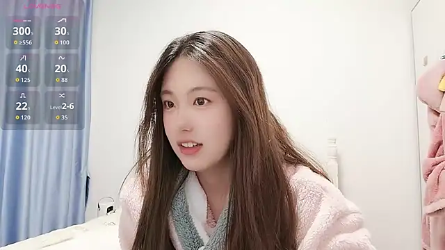 Luna 868 online show from November 27, 2025, 4:53 pm