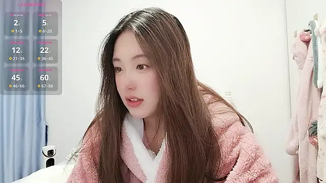 Luna 868 online show from November 29, 2025, 4:32 pm