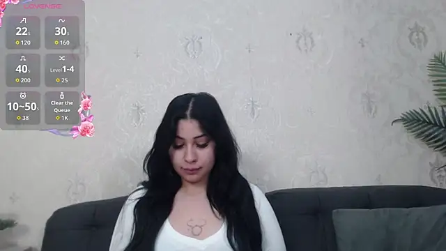 AnaysDivine online show from September 26, 2025, 3:43 am