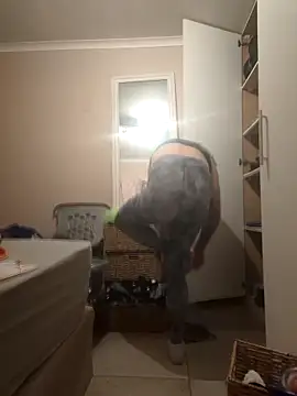 macmaddy8989 online show from February 13, 2026, 10:28 pm