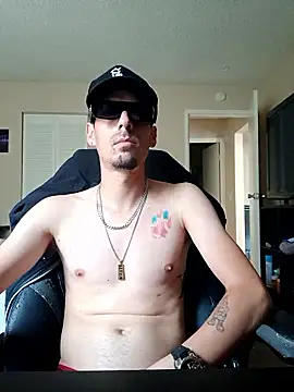 Snapshot of latinosatiro94 chatting on June 5, 2026, 11:54 pm latinosatiro94 online show from June 5, 2026, 11:54 pm