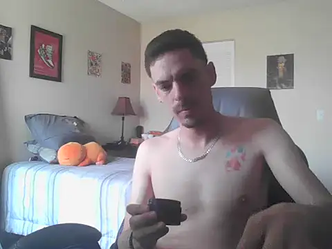 Snapshot of latinosatiro94 chatting on July 10, 2026, 7:16 pm latinosatiro94 online show from July 10, 2026, 7:16 pm