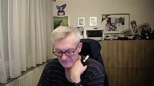 Snapshot of randyandy67 chatting on November 23, 2025, 10:20 pm randyandy67 online show from November 23, 2025, 10:20 pm