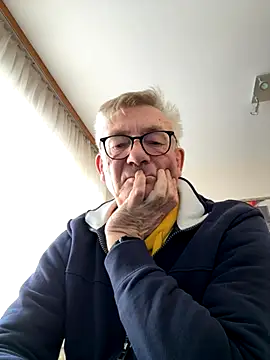 Snapshot of randyandy67 chatting on December 4, 2025, 1:53 pm randyandy67 online show from December 4, 2025, 1:53 pm