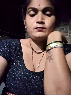 Kavya hot online show from October 31, 2025, 3:57 pm