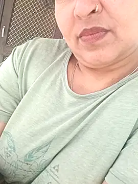 Snapshot of angel_ridhi chatting on March 16, 2026, 5:44 am angel ridhi online show from March 16, 2026, 5:44 am