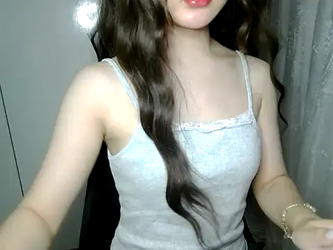Annabelle-e online show from July 20, 2026, 5:48 pm