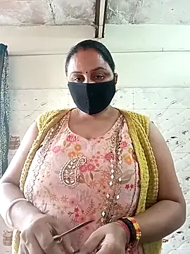 Rakhi sawant143 online show from November 28, 2025, 2:14 am