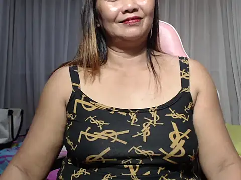 FelisitaG online show from February 22, 2026, 8:13 am