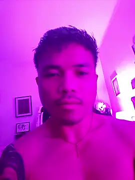 Snapshot of sessiontoyboy chatting on January 18, 2026, 1:20 am sessiontoyboy online show from January 18, 2026, 1:20 am