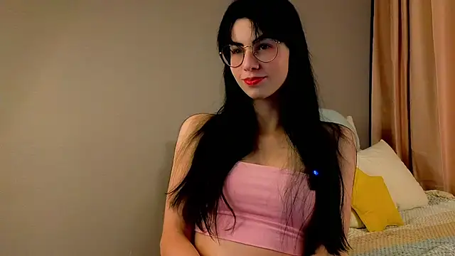 Snapshot of ArlineJanik chatting on October 6, 2025, 11:18 am ArlineJanik online show from October 6, 2025, 11:18 am