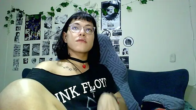 christina vamp1 online show from September 9, 2025, 9:36 pm