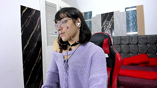 christina vamp1 online show from November 27, 2025, 1:35 pm