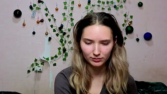  kikiclark   online show from January 7, 2026, 9:06 pm