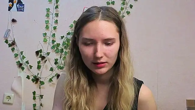  kikiclark   online show from March 12, 2026, 7:42 pm