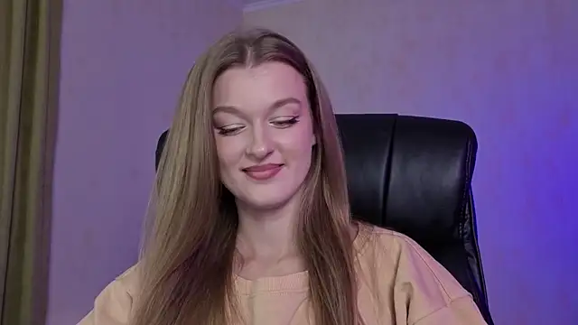 MysticVenus  online show from December 21, 2025, 3:41 pm