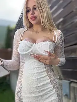 Snapshot of Steffi_Snowbunny chatting on May 3, 2026, 1:06 pm Steffi Snowbunny online show from May 3, 2026, 1:06 pm