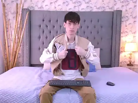 Luke Carter online show from September 22, 2025, 1:02 pm