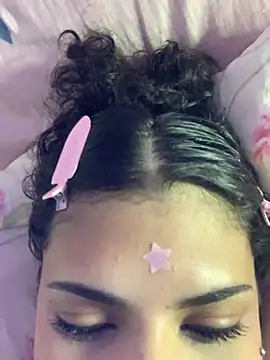 luluzinhax online show from February 16, 2026, 2:29 am