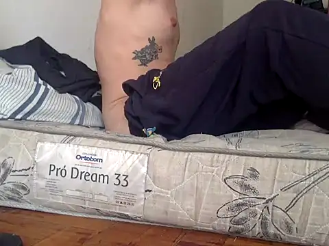 chrisalmeid  online show from September 17, 2025, 5:25 pm