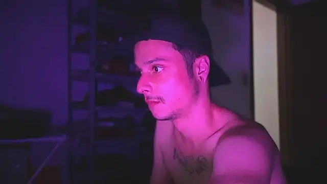 chrisalmeid  online show from September 21, 2025, 1:07 am