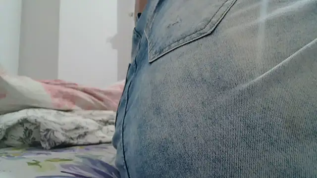 SecretBrunette online show from December 22, 2025, 5:15 am